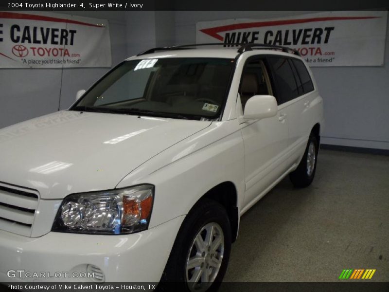Super White / Ivory 2004 Toyota Highlander I4
