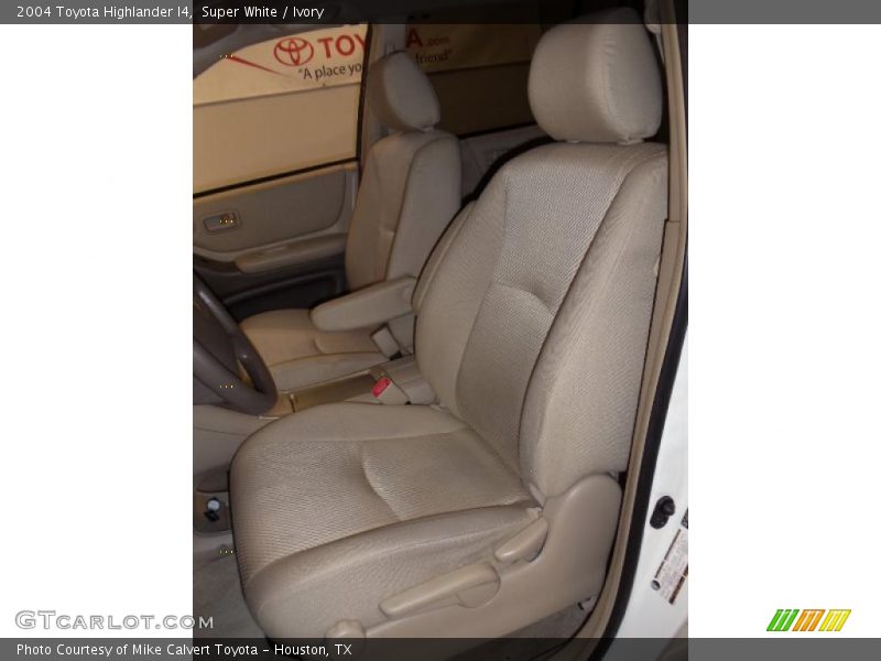 Super White / Ivory 2004 Toyota Highlander I4