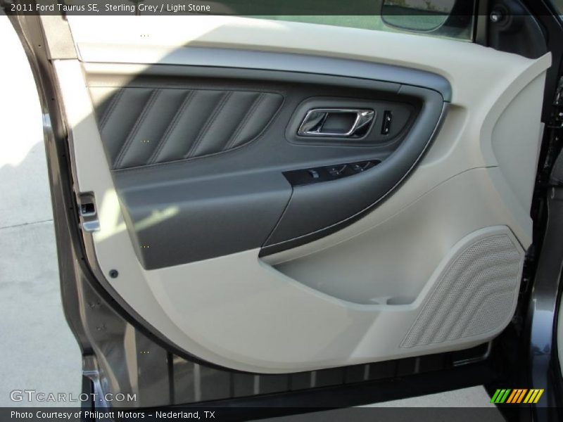 Sterling Grey / Light Stone 2011 Ford Taurus SE