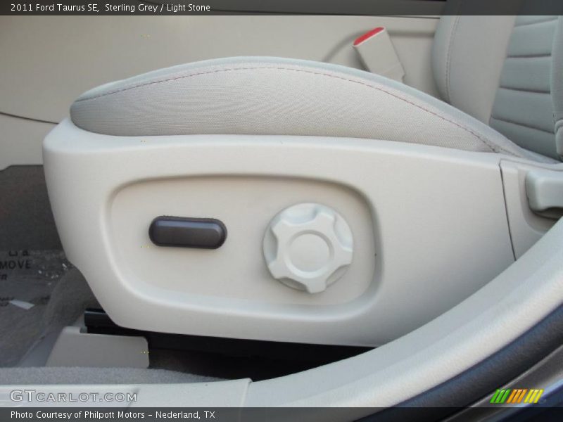 Sterling Grey / Light Stone 2011 Ford Taurus SE