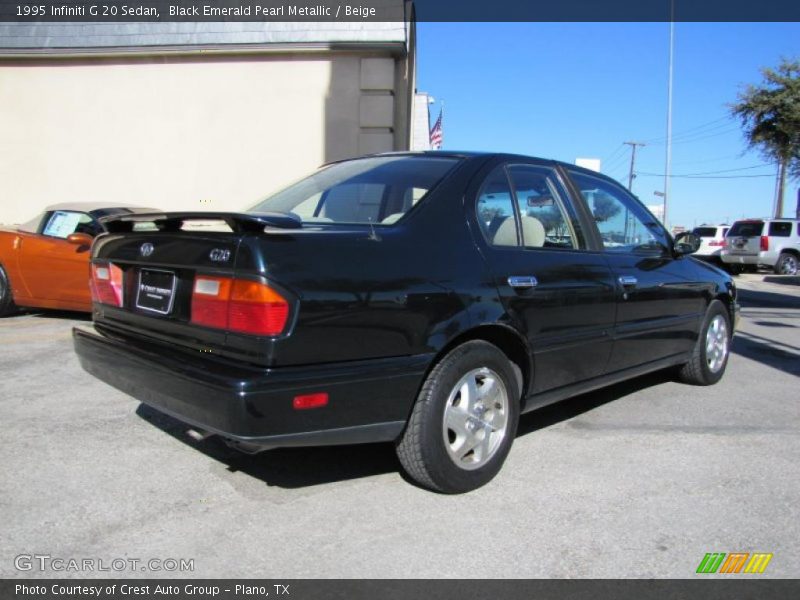 Black Emerald Pearl Metallic / Beige 1995 Infiniti G 20 Sedan