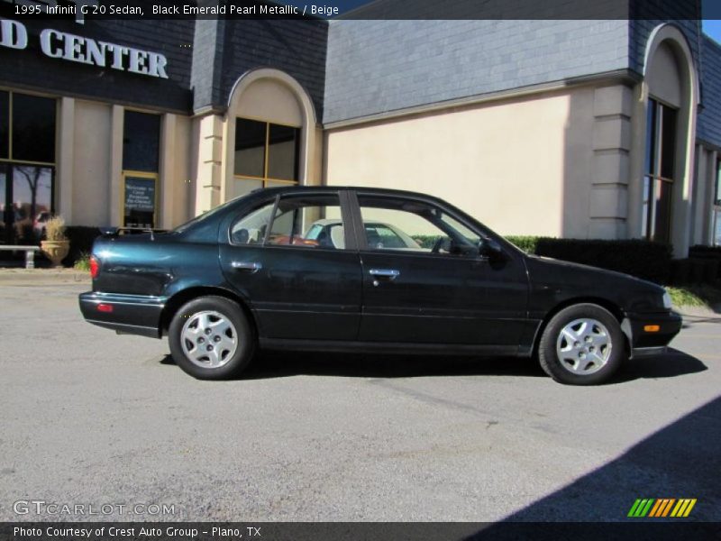 Black Emerald Pearl Metallic / Beige 1995 Infiniti G 20 Sedan
