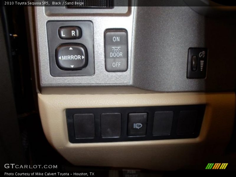Black / Sand Beige 2010 Toyota Sequoia SR5