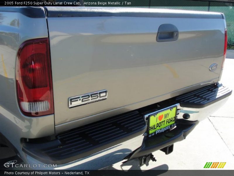 Arizona Beige Metallic / Tan 2005 Ford F250 Super Duty Lariat Crew Cab