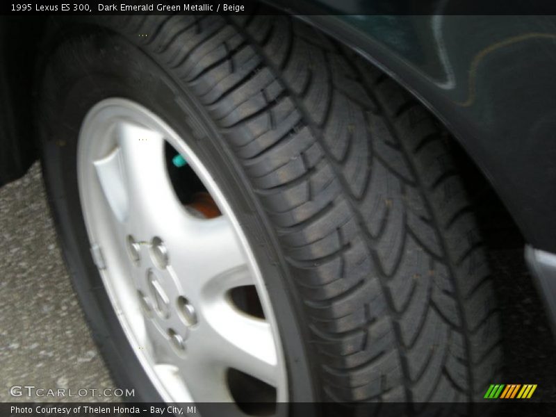 Dark Emerald Green Metallic / Beige 1995 Lexus ES 300