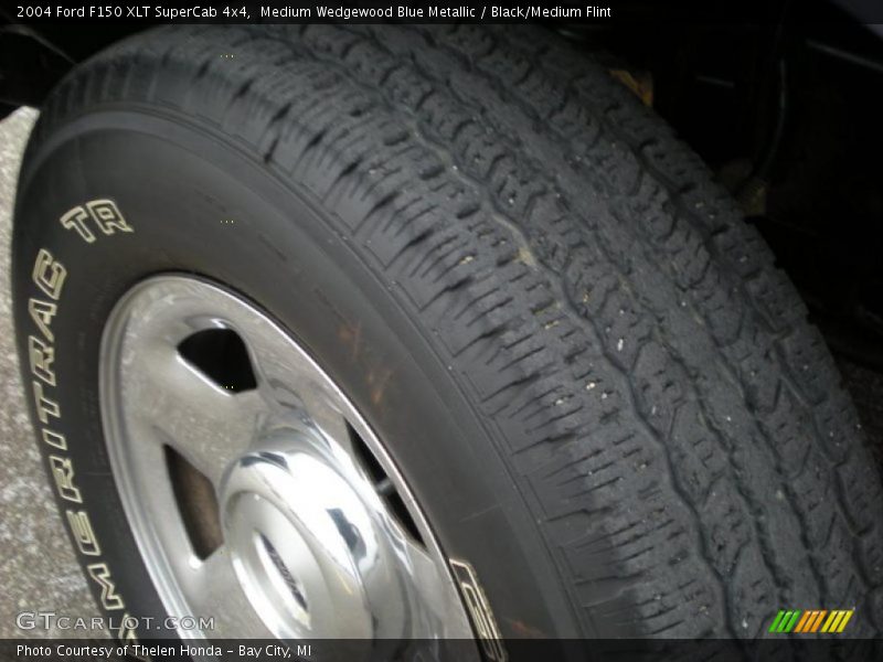 Medium Wedgewood Blue Metallic / Black/Medium Flint 2004 Ford F150 XLT SuperCab 4x4