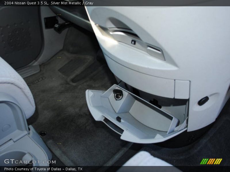 Silver Mist Metallic / Gray 2004 Nissan Quest 3.5 SL