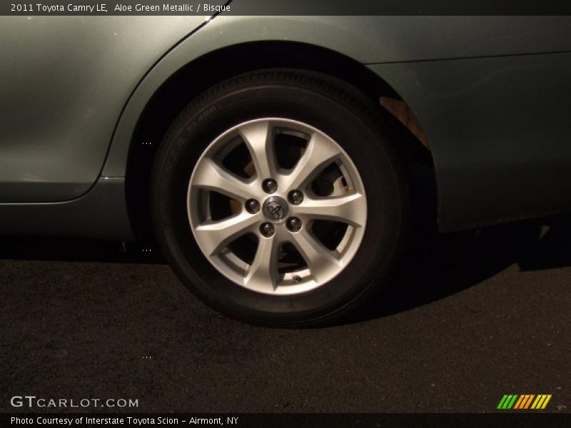 Aloe Green Metallic / Bisque 2011 Toyota Camry LE
