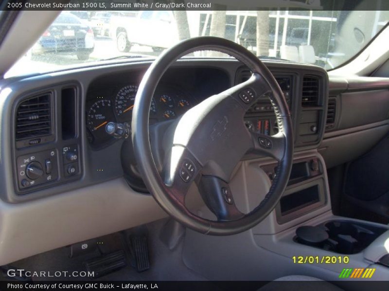Summit White / Gray/Dark Charcoal 2005 Chevrolet Suburban 1500 LS