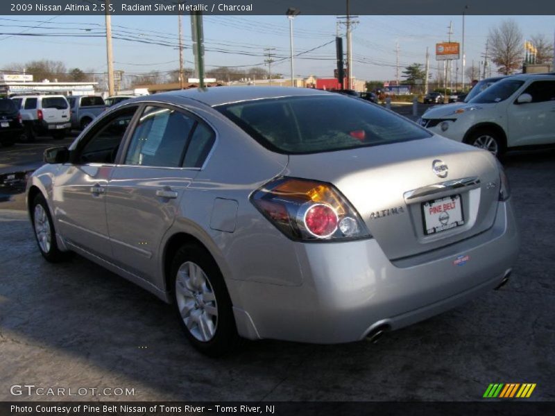Radiant Silver Metallic / Charcoal 2009 Nissan Altima 2.5 S