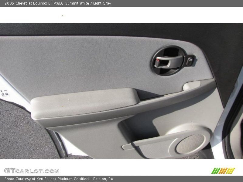 Summit White / Light Gray 2005 Chevrolet Equinox LT AWD