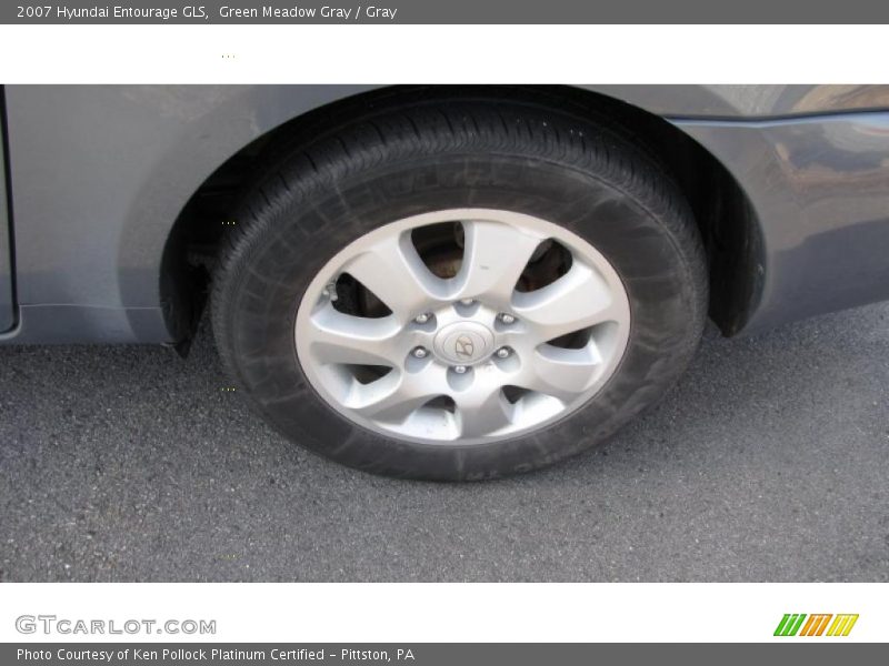 Green Meadow Gray / Gray 2007 Hyundai Entourage GLS