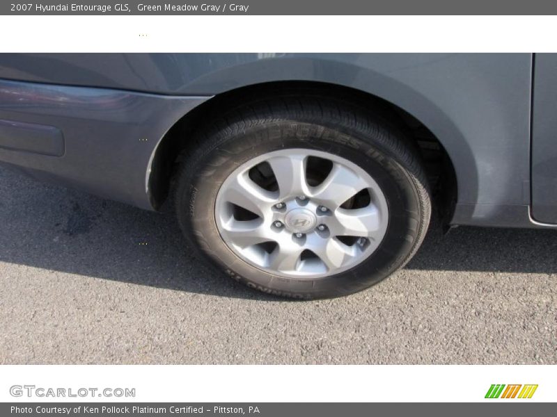 Green Meadow Gray / Gray 2007 Hyundai Entourage GLS