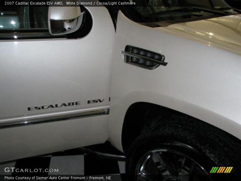 White Diamond / Cocoa/Light Cashmere 2007 Cadillac Escalade ESV AWD