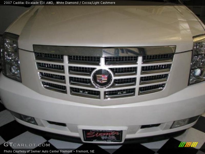 White Diamond / Cocoa/Light Cashmere 2007 Cadillac Escalade ESV AWD