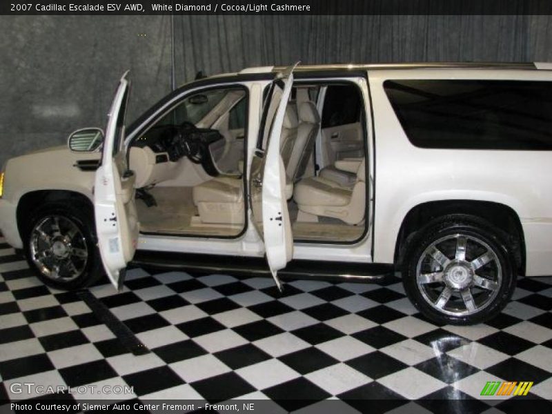 White Diamond / Cocoa/Light Cashmere 2007 Cadillac Escalade ESV AWD