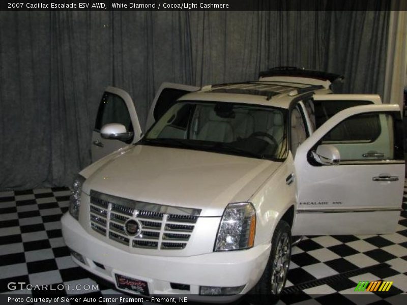 White Diamond / Cocoa/Light Cashmere 2007 Cadillac Escalade ESV AWD