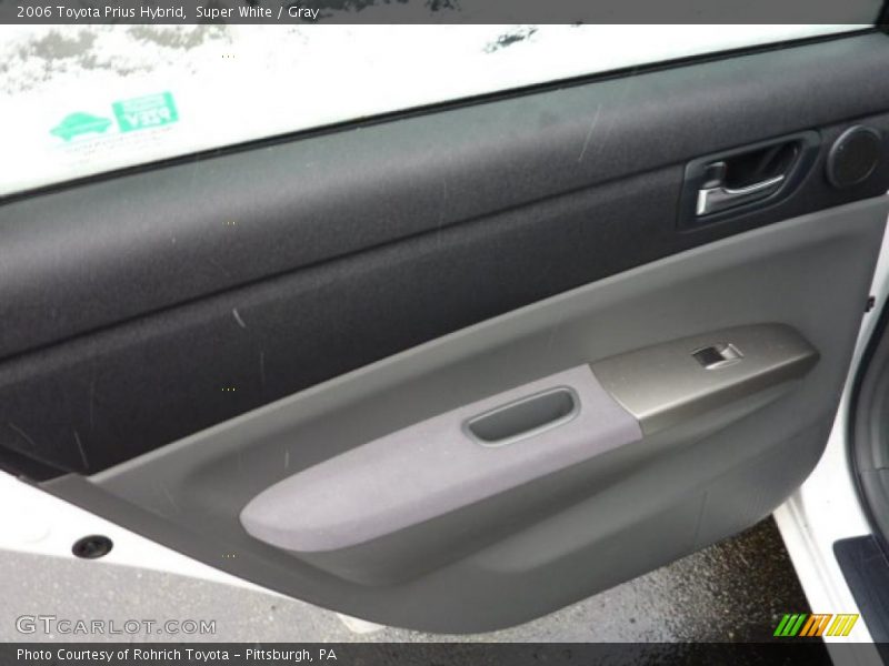 Super White / Gray 2006 Toyota Prius Hybrid