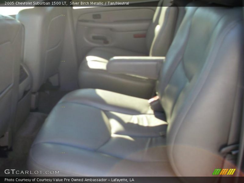 Silver Birch Metallic / Tan/Neutral 2005 Chevrolet Suburban 1500 LT
