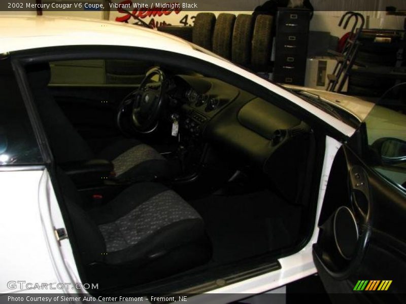 Vibrant White / Midnight Black 2002 Mercury Cougar V6 Coupe