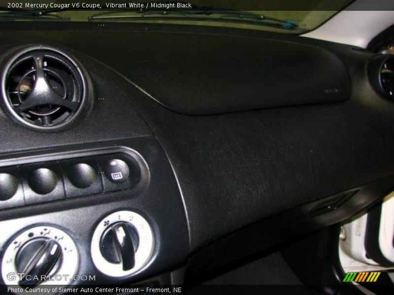 Vibrant White / Midnight Black 2002 Mercury Cougar V6 Coupe