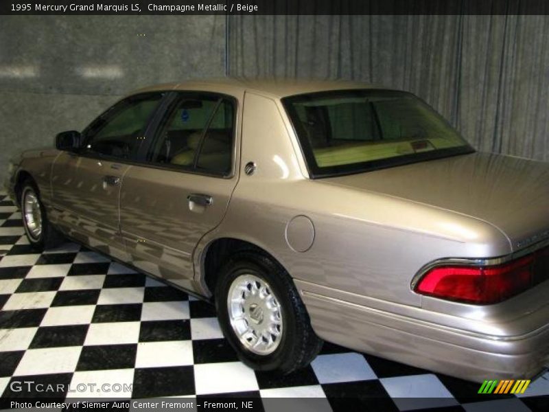 Champagne Metallic / Beige 1995 Mercury Grand Marquis LS