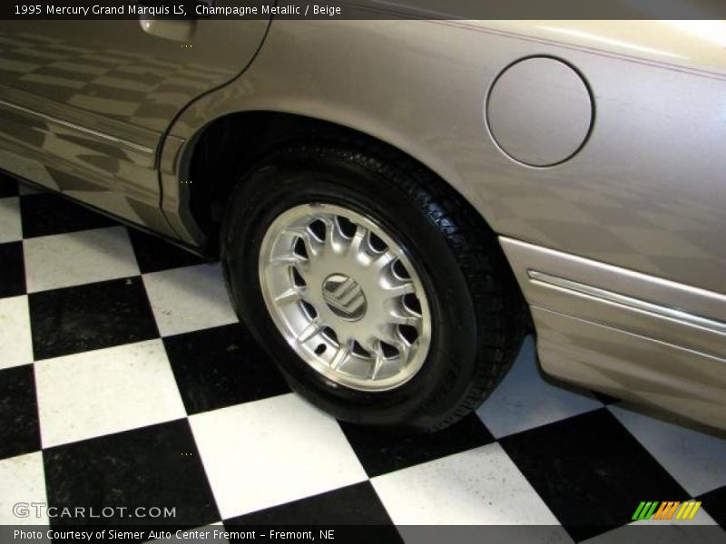 Champagne Metallic / Beige 1995 Mercury Grand Marquis LS