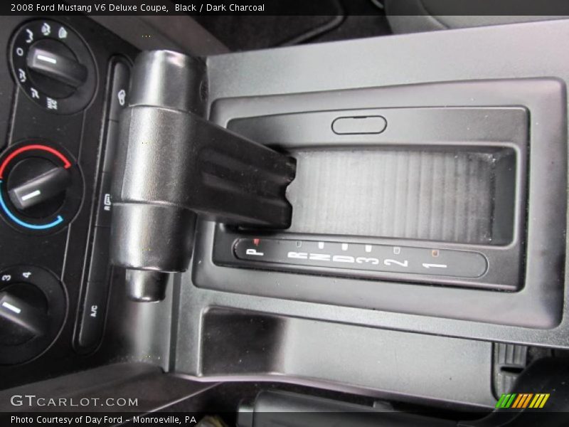 Black / Dark Charcoal 2008 Ford Mustang V6 Deluxe Coupe