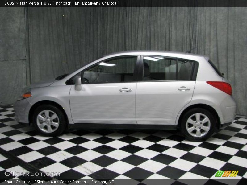 Brillant Silver / Charcoal 2009 Nissan Versa 1.8 SL Hatchback