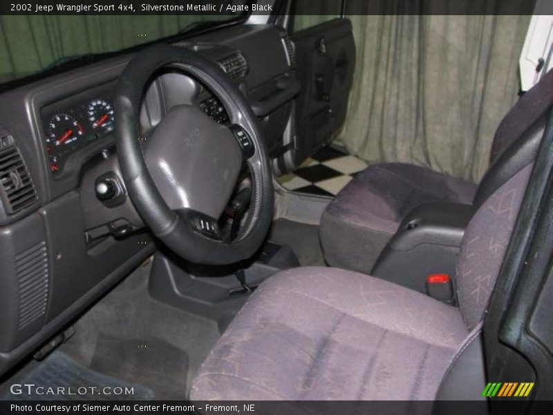 Silverstone Metallic / Agate Black 2002 Jeep Wrangler Sport 4x4