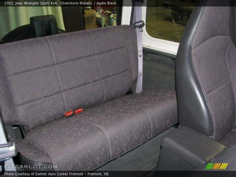 Silverstone Metallic / Agate Black 2002 Jeep Wrangler Sport 4x4