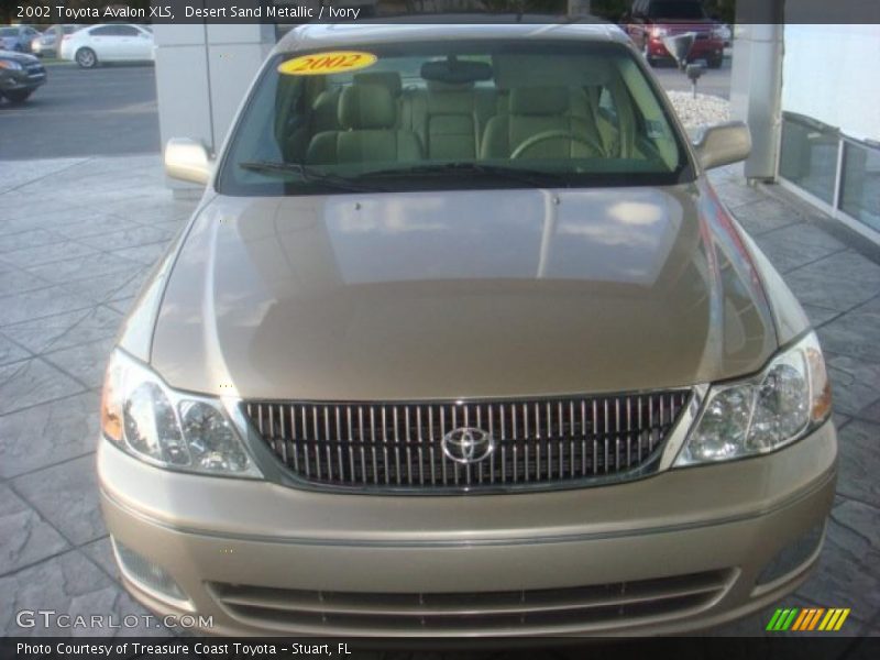 Desert Sand Metallic / Ivory 2002 Toyota Avalon XLS