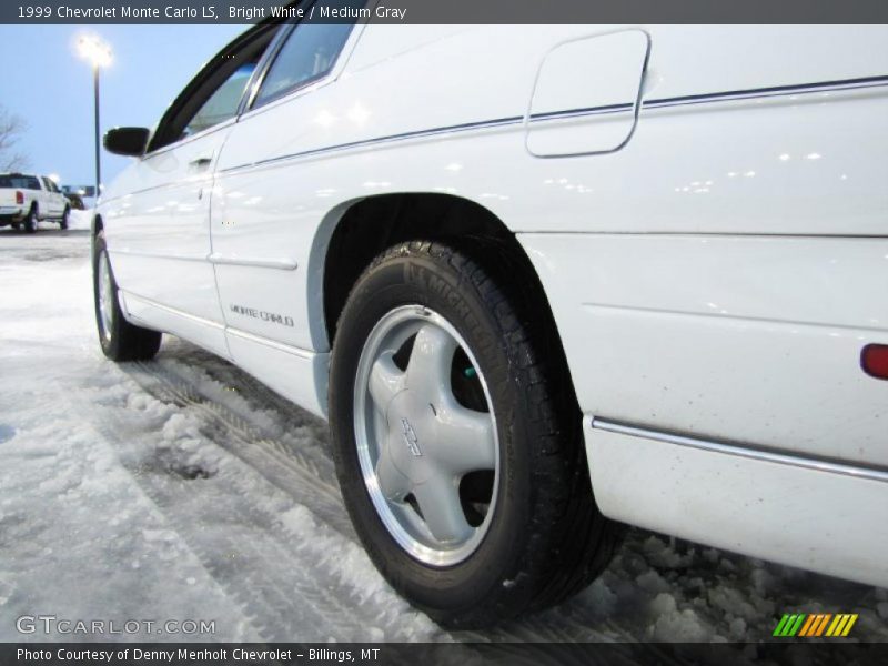 Bright White / Medium Gray 1999 Chevrolet Monte Carlo LS