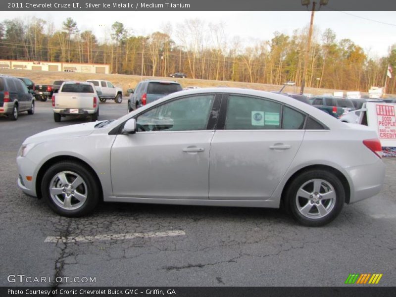 Silver Ice Metallic / Medium Titanium 2011 Chevrolet Cruze LT