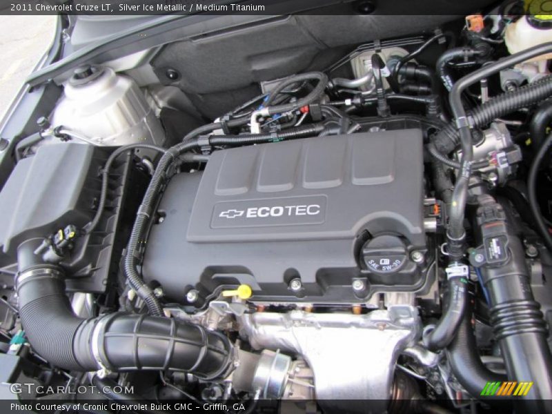 Silver Ice Metallic / Medium Titanium 2011 Chevrolet Cruze LT