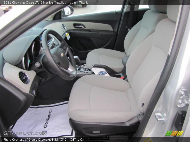 Silver Ice Metallic / Medium Titanium 2011 Chevrolet Cruze LT