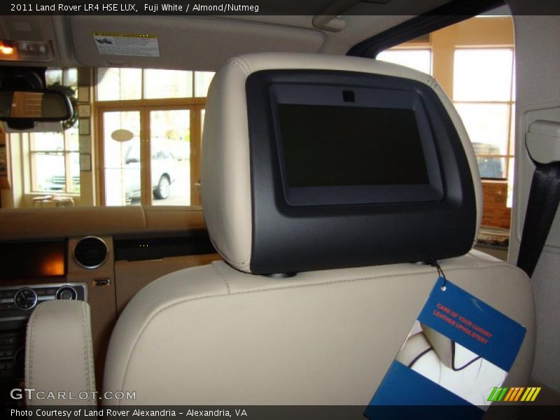 Fuji White / Almond/Nutmeg 2011 Land Rover LR4 HSE LUX