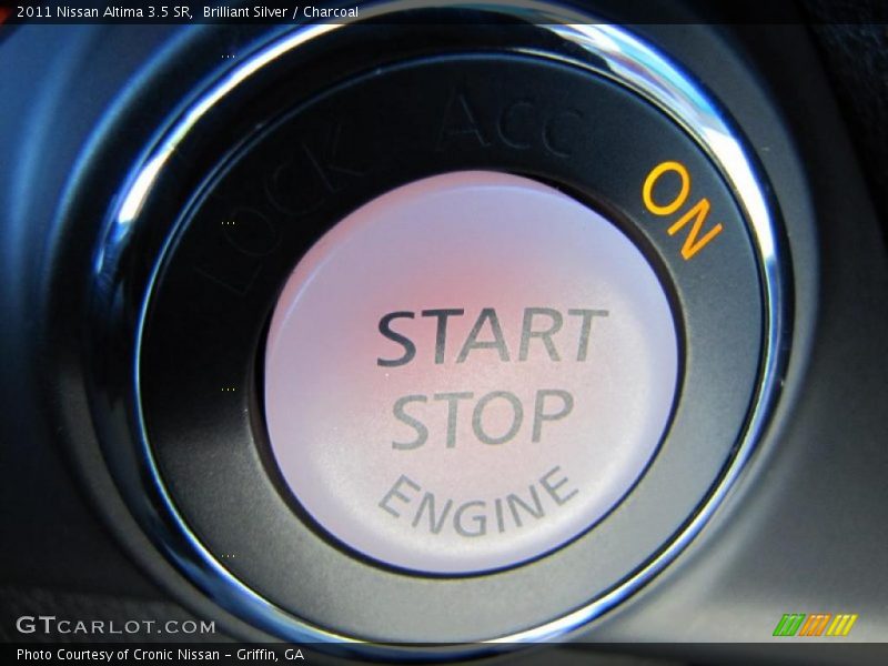 Brilliant Silver / Charcoal 2011 Nissan Altima 3.5 SR