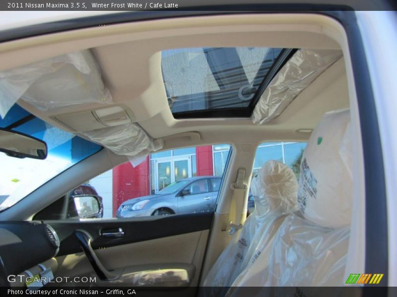 Winter Frost White / Cafe Latte 2011 Nissan Maxima 3.5 S