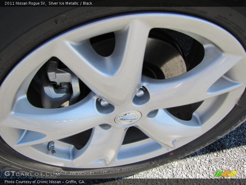Silver Ice Metallic / Black 2011 Nissan Rogue SV