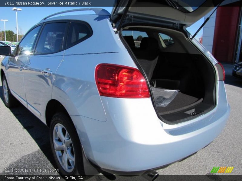 Silver Ice Metallic / Black 2011 Nissan Rogue SV
