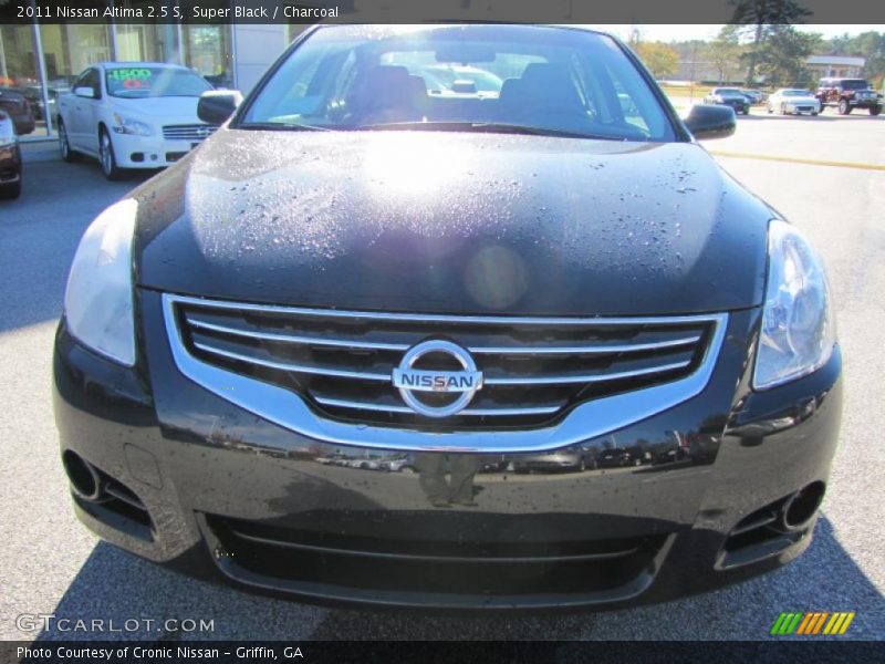 Super Black / Charcoal 2011 Nissan Altima 2.5 S