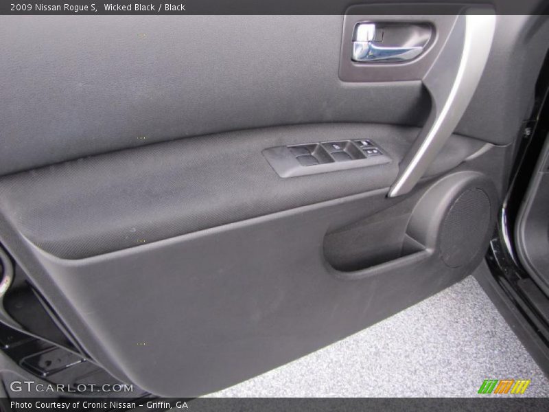 Wicked Black / Black 2009 Nissan Rogue S