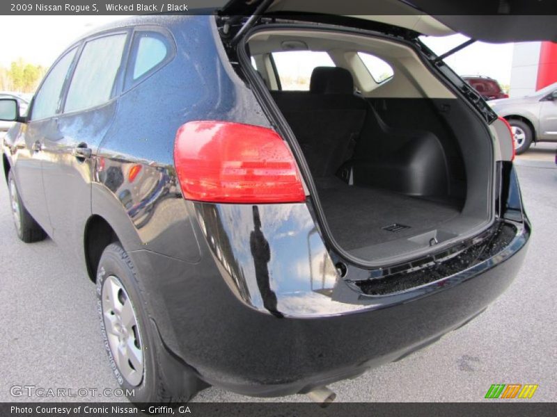 Wicked Black / Black 2009 Nissan Rogue S