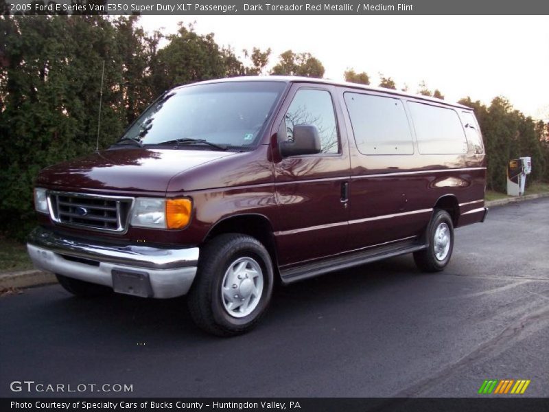 Dark Toreador Red Metallic / Medium Flint 2005 Ford E Series Van E350 Super Duty XLT Passenger