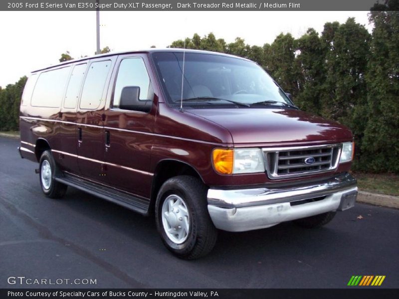 Dark Toreador Red Metallic / Medium Flint 2005 Ford E Series Van E350 Super Duty XLT Passenger