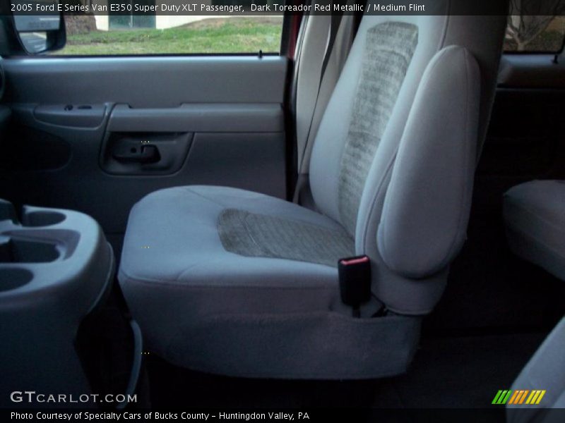 Dark Toreador Red Metallic / Medium Flint 2005 Ford E Series Van E350 Super Duty XLT Passenger