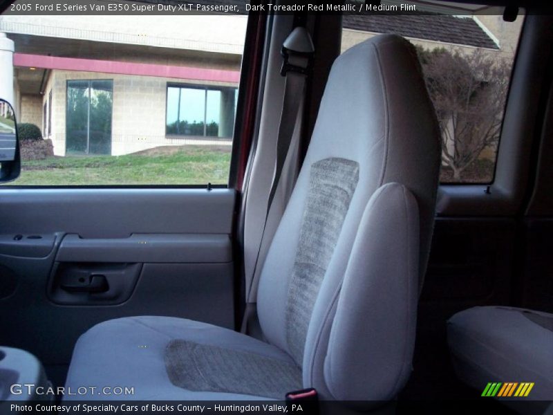 Dark Toreador Red Metallic / Medium Flint 2005 Ford E Series Van E350 Super Duty XLT Passenger