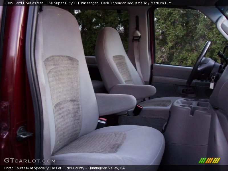 Dark Toreador Red Metallic / Medium Flint 2005 Ford E Series Van E350 Super Duty XLT Passenger