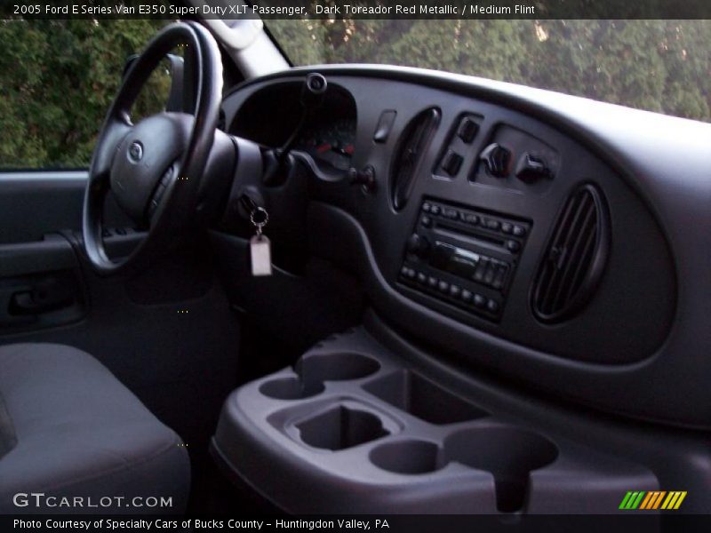 Dark Toreador Red Metallic / Medium Flint 2005 Ford E Series Van E350 Super Duty XLT Passenger